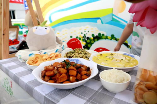 破維之路 科技賦能、文旅融合，一座鄉(xiāng)鎮(zhèn)特色食品農(nóng)業(yè)的電商轉(zhuǎn)型