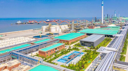 恒力（大連長(zhǎng)興島）產(chǎn)業(yè)園 鑄就全球領(lǐng)先的煉化一體化產(chǎn)業(yè)高地